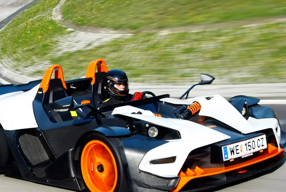 KTM X-Bow - Czy ten bezkompromisowy sportowiec ma sens?