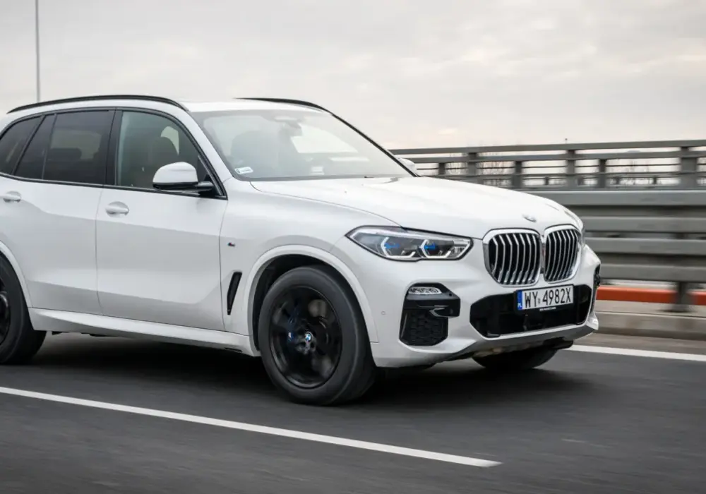 BMW X5 M50d F15 czy G05? Osiągi, spalanie i koszty