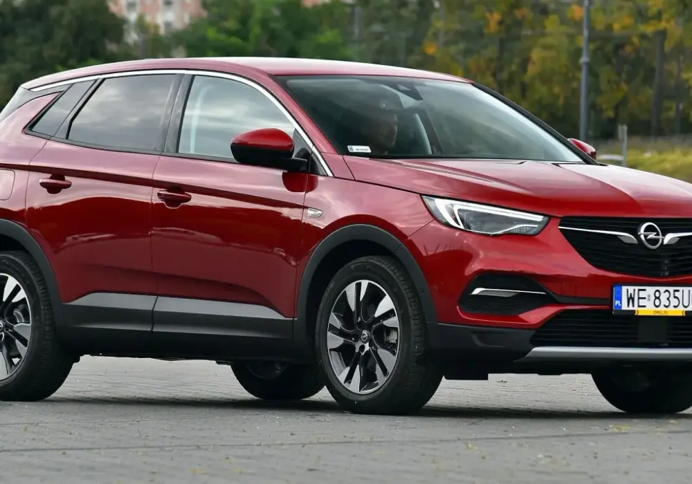 Opel Grandland X - Czy warto kupić? Który silnik wybrać?