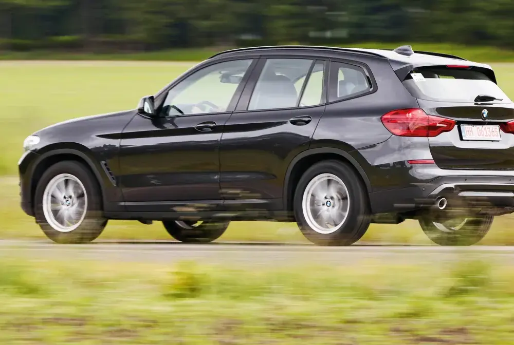 BMW X3 - Opinie, silniki, ceny. Czy warto kupić?