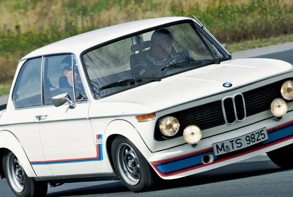 BMW 2002 - legenda, wersje, zakup. Czy warto?
