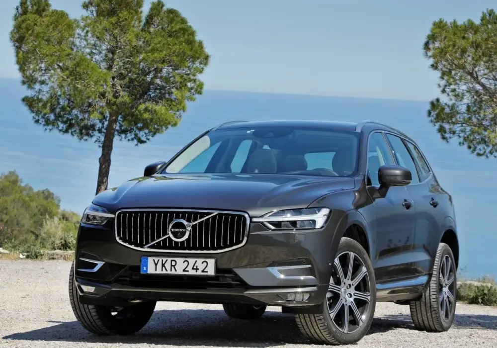 Volvo XC60 - opinie, wady i zalety. Czy to SUV dla Ciebie?