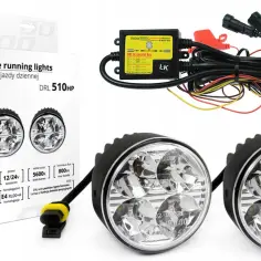 Zestaw świateł do jazdy dziennej AMiO DRL 510HP z modułem sterującym. Idealne, jakie światła do jazdy dziennej wybrać, by poprawić widoczność.